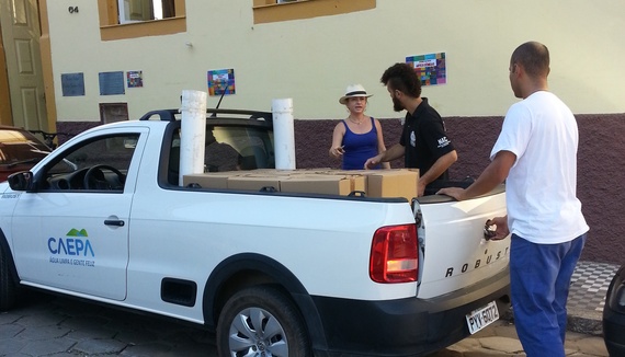 Entrega dos copinhos de água Caepa a Prefeitura