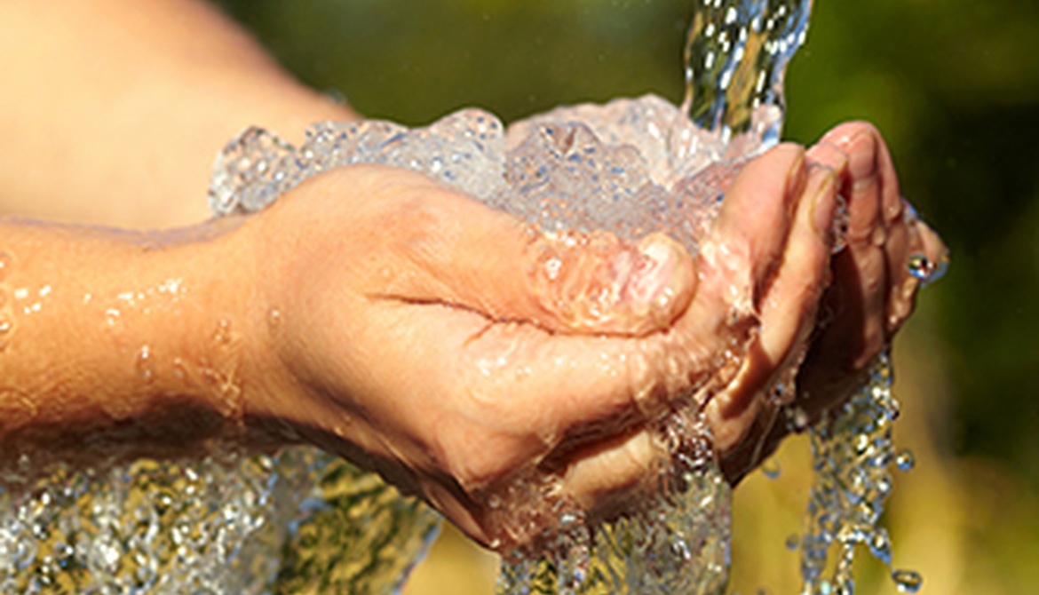 “Água: O Princípio de todas as coisas”